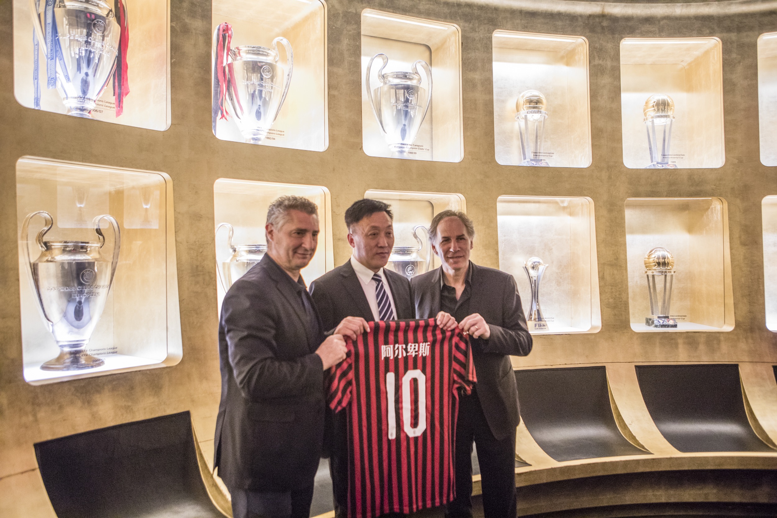 体坛：奥斯卡7月就查出心脏异常，他当时已想过要退役（奥斯卡早在7月检出心脏异常，当时已考虑退役）