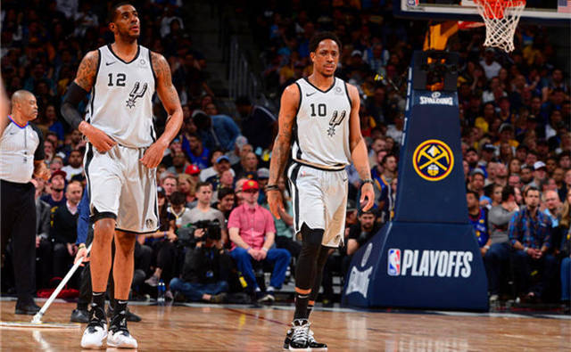 韩K联半场：李东俊、杜甘季奇造杀机，全北现代暂0-0首尔（韩职联半场：李东俊与杜甘季奇频造险，全北现代暂与首尔互交白卷）