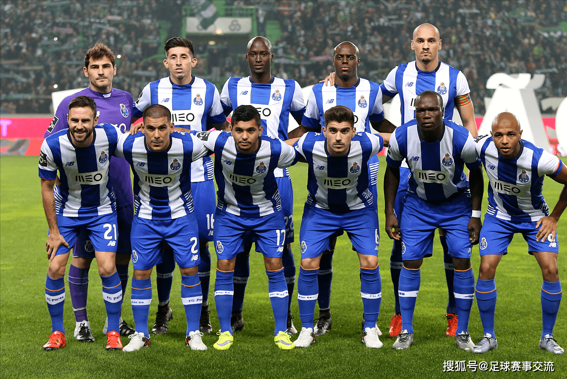 青岛西海岸晒视频：把口号带到诺坎普，老外喊“战斗青岛队”（青岛西海岸发布视频：口号响彻诺坎普，外国球迷高喊“青岛队，战斗！”）