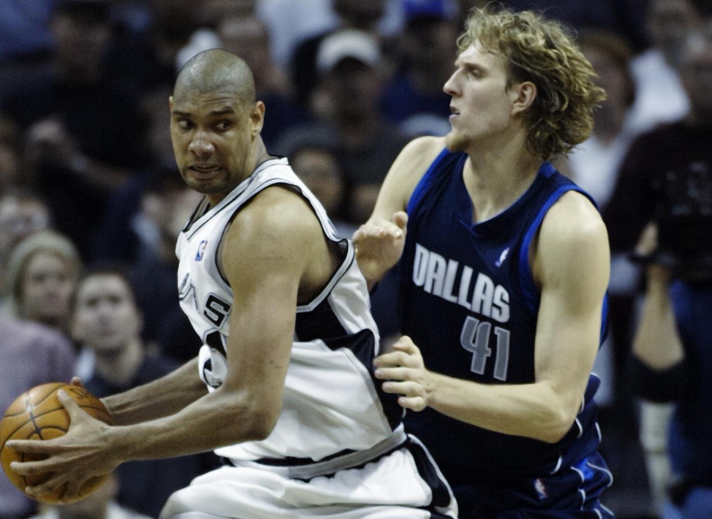 勇士官方：库里&霍福德缺席明日对阵鹈鹕，库明加出战成疑（勇士官宣：库里、霍福德缺席明日对鹈鹕之战，库明加出战成疑）